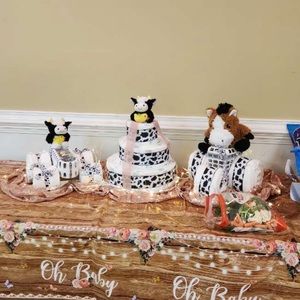 Diaper cakes